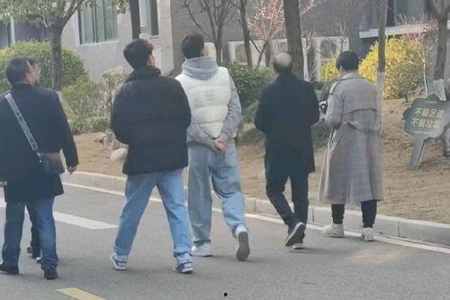 青岛吃瓜网红事件,一场网络舆论的风暴与反思  第1张